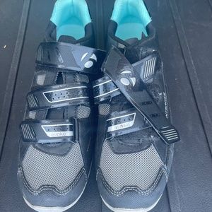 BONTRAGER WOMENS SPIN SHOES SIZE 8.5
